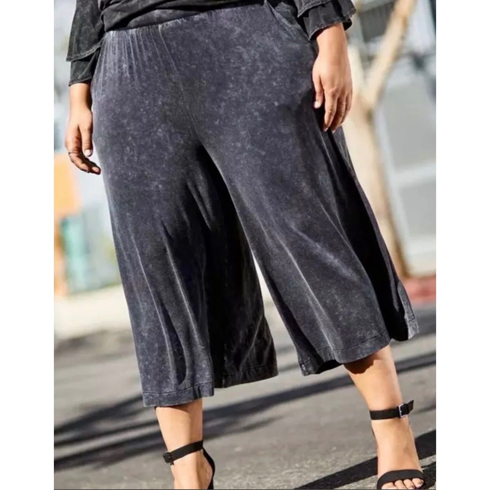 Torrid Mineral Wash Crop Pants Charcoal Gray Wide Leg Culottes Size (0)Large